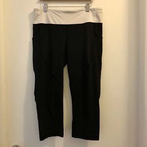 Lululemon crop leggings - size 10